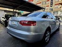 Usado Audi A6 170 CV (125 kW) 2010 Plateado Berlina