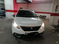 Usado Peugeot 2008 Signature Sky 100 CV (73 kW) 2019 Blanco SUV