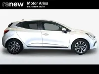 Usado Renault Clio V Intens 140 CV (102 kW) 2022 Gris / plata Berlina