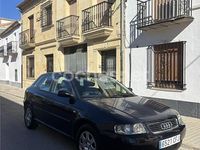 Usado Audi A3 Ambiente 100 CV (73 kW) 2003 Azul Berlina