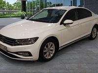 Usado VW Passat Business 150 CV (110 kW) 2021 Blanco Berlina