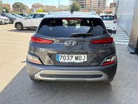 Usado Hyundai Kona Style 141 CV (103 kW) 2023 Gris / plata SUV