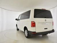 usado VW Caravelle BATALLA CORTA 2.0 TDI EU6 SCR BMT de segunda mano desde 28990€ ✅