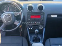 Usado Audi A3 Ambiente 140 CV (102 kW) 2010 Negro Utilitario