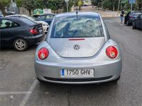 Usado VW New Beetle 105 CV (77 kW) 2007 Gris / plata Utilitario