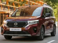 Usado Nissan Townstar Tekna 131 HP (96 kW) 2022 Prateado Carrinha