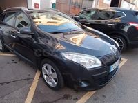 Usado Renault Mégane GrandTour Dynamique 130 CV (95 kW) 2010 Gris / plata Familiar