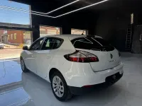 Usado Renault Mégane Coupé LIMITED 116 CV (85 kW) 2016 Blanco Coupe