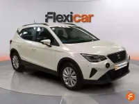 Usado Seat Arona Reference 95 CV (69 kW) 2022 Blanco SUV