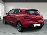Usado Renault Clio Dynamique 90 CV (66 kW) 2015 Rojo