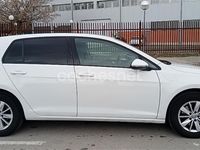 Usado VW Golf VII Advance 105 CV (77 kW) 2013 Blanco Berlina