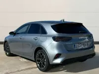 Usado Kia Ceed Style 101 CV (74 kW) 2025 Plateado Utilitario