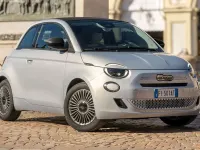 Usado Fiat 500C Dolcevita 71 CV (52 kW) 2021 Azul Descapotable