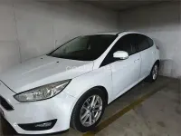 Usado Ford Focus 120 CV (88 kW) 2016 Blanco Berlina
