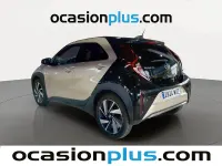 Usado Toyota Aygo X 72 CV (52 kW) 2024 Beige SUV