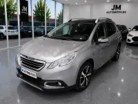 Usado Peugeot 2008 Allure 92 CV (67 kW) 2014 Gris / plata SUV