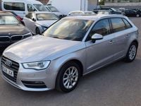 Usado Audi A3 Sportback Attraction 110 CV (80 kW) 2015 Gris Utilitario
