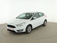 Usado Ford Focus Trend+ 120 CV (88 kW) 2015 Blanco Berlina