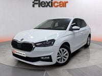 Usado Skoda Fabia Selection 95 CV (69 kW) 2024 Blanco Utilitario