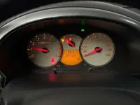 Usado Nissan Micra Tekna 88 CV (64 kW) 2008 Marrón Utilitario
