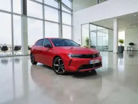 Usado Opel Astra Ultimate 131 CV (96 kW) 2022 Burdeos Utilitario