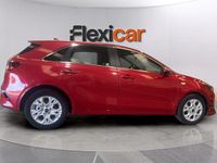Usado Kia Ceed 136 CV (100 kW) 2023 Rojo Utilitario