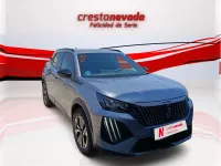 Usado Peugeot 2008 Allure 131 CV (96 kW) 2023 Gris / plata SUV