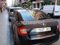 Usado Skoda Rapid Active 116 CV (85 kW) 2017 Negro Utilitario