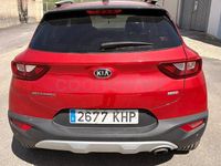 Usado Kia Stonic 120 CV (88 kW) 2018 Rojo SUV