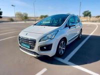 Usado Peugeot 3008 Allure 120 CV (88 kW) 2015 Blanco Monovolumen