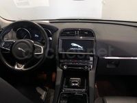Usado Jaguar F-Pace R-Sport 180 CV (132 kW) 2020 Gris / plata SUV