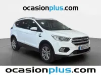 Usado Ford Kuga Trend+ 150 CV (110 kW) 2019 Blanco SUV