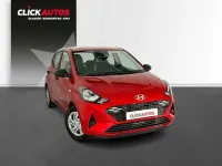 Usado Hyundai i10 63 CV (46 kW) 2024 Rojo Utilitario