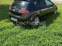 Usado Seat Leon Sport 140 CV (102 kW) 2007 Negro Utilitario
