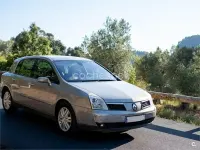 Usado Renault Vel Satis 140 CV (102 kW) 2006 Blanco Utilitario