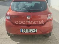Usado Dacia Sandero Ambiance 75 HP (55 kW) 2016 Vermelho Sedan