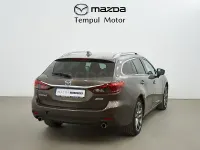 Usado Mazda 6 Luxury 150 CV (110 kW) 2017 Gris / plata Familiar