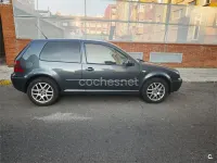 Usado VW Golf IV Advance 100 CV (73 kW) 2003 Verde Berlina