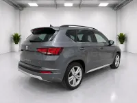 Usado Seat Ateca 4Drive 150 CV (110 kW) 2017 Gris / plata SUV