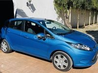 Usado Ford Fiesta Ambiente 68 CV (50 kW) 2009 Azul Utilitario