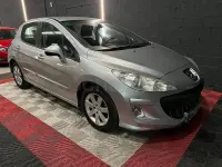 Usado Peugeot 308 90 CV (66 kW) 2010 Gris / plata Berlina