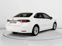 Usado Toyota Corolla 125 CV (91 kW) 2023 Blanco Berlina