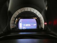 Usado Renault Twingo Vibes 60 kW (82 CV) 2021 Naranja Utilitario