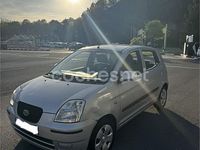 Usado Kia Picanto LX 61 CV (44 kW) 2006 Gris / plata Utilitario