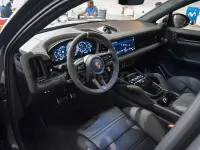 Nuevo Porsche Cayenne Turbo E-Hybrid 739 CV (543 kW) 2026 Gris / plata SUV