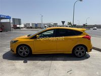 Usado Ford Focus ST 250 CV (183 kW) 2017 Amarillo Berlina