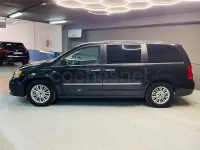 Usado Lancia Voyager Gold 163 CV (119 kW) 2012 Negro Monovolumen