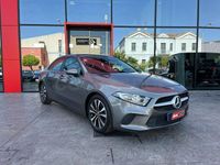 Usado Mercedes A180 136 CV (100 kW) 2022 Gris / plata Berlina