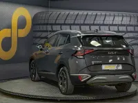 Usado Kia Sportage 150 CV (110 kW) 2022 Gris / plata SUV