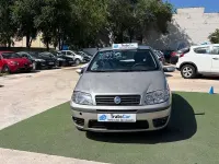 Usado Fiat Punto Dynamic 80 CV (58 kW) 2003 Gris / plata Utilitario